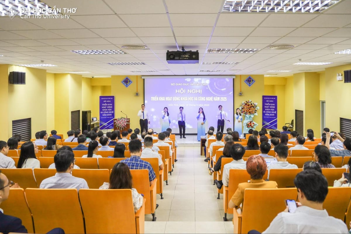 Trường Đại học Cần Thơ: tiên phong triển khai hoạt động khoa học và công nghệ trong giáo dục đại học năm 2025
