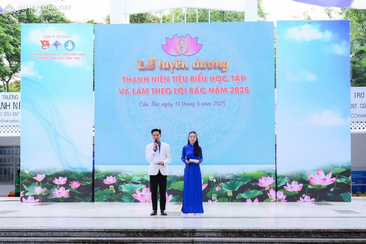 Gần 500 đoàn viên thanh niên được tuyên dương trong học tập và rèn luyện