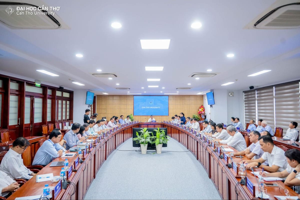 Trường Đại học Cần Thơ công bố các nhóm nghiên cứu trọng điểm, gắn kết phục vụ cộng đồng và hội nhập quốc tế