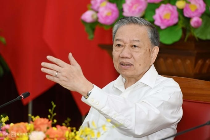 Việt Nam 2045