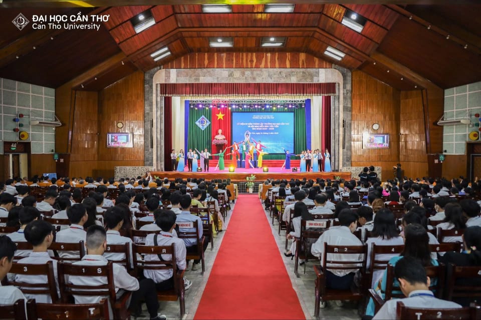 Kỷ niệm 59 năm thành lập Trường Đại học Cần Thơ và Hội nghị điển hình tiên tiến ngành giáo dục giai đoạn 2020-2025