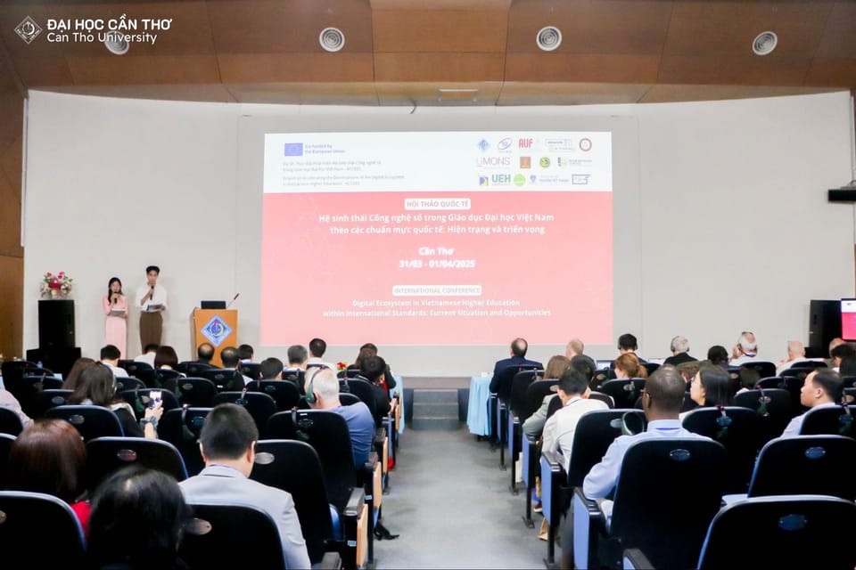 Khai mạc Hội thảo Quốc tế “Hệ sinh thái công nghệ số trong giáo dục đại học Việt Nam theo các chuẩn mực quốc tế: Hiện trạng và triển vọng”