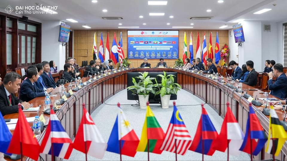 Trường Đại học Cần Thơ bế mạc đợt đánh giá ngoài chương trình đào tạo theo Tiêu chuẩn AUN-QA lần thứ 454