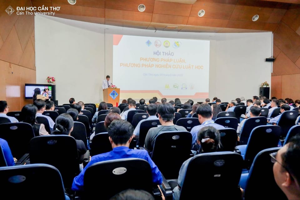 Trường Đại học Cần Thơ tổ chức Hội thảo “Phương pháp luận, phương pháp nghiên cứu Luật học”